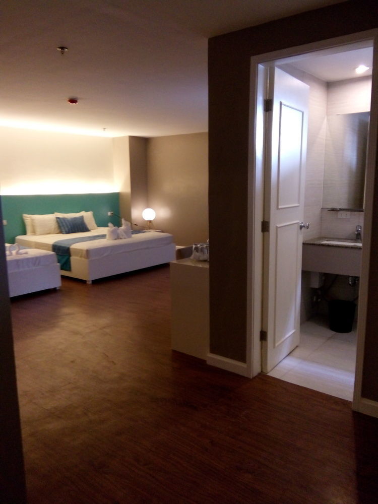 Reddoorz Plus At Hotel Metro Kalibo Extérieur photo