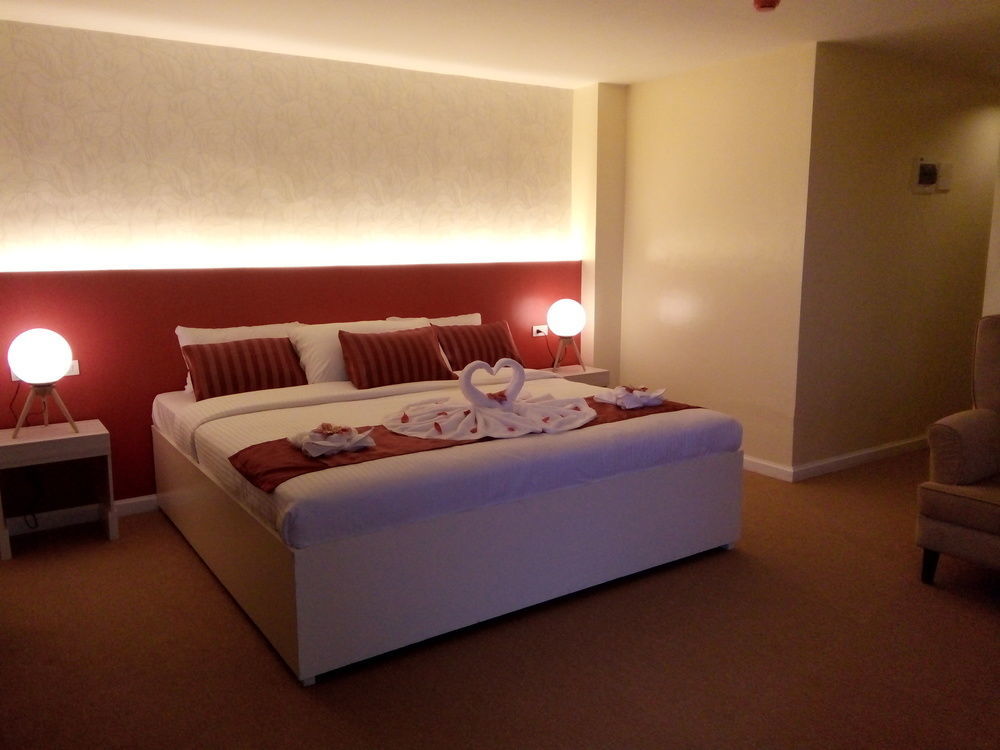 Reddoorz Plus At Hotel Metro Kalibo Extérieur photo