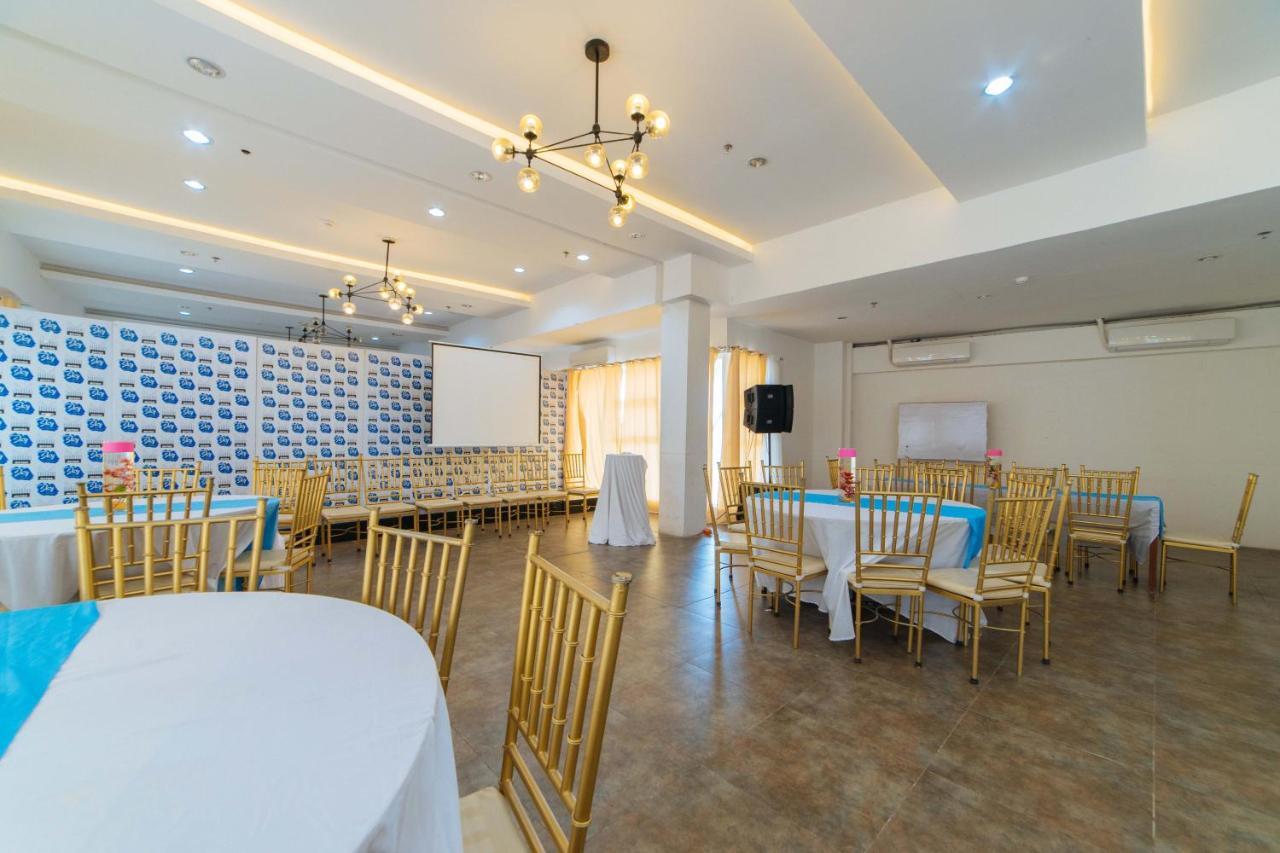 Reddoorz Plus At Hotel Metro Kalibo Extérieur photo