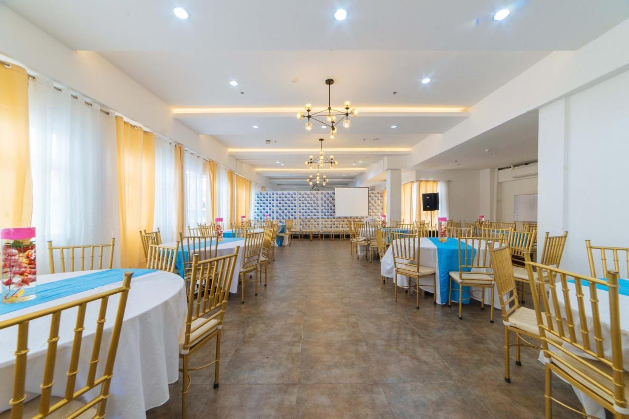 Reddoorz Plus At Hotel Metro Kalibo Extérieur photo
