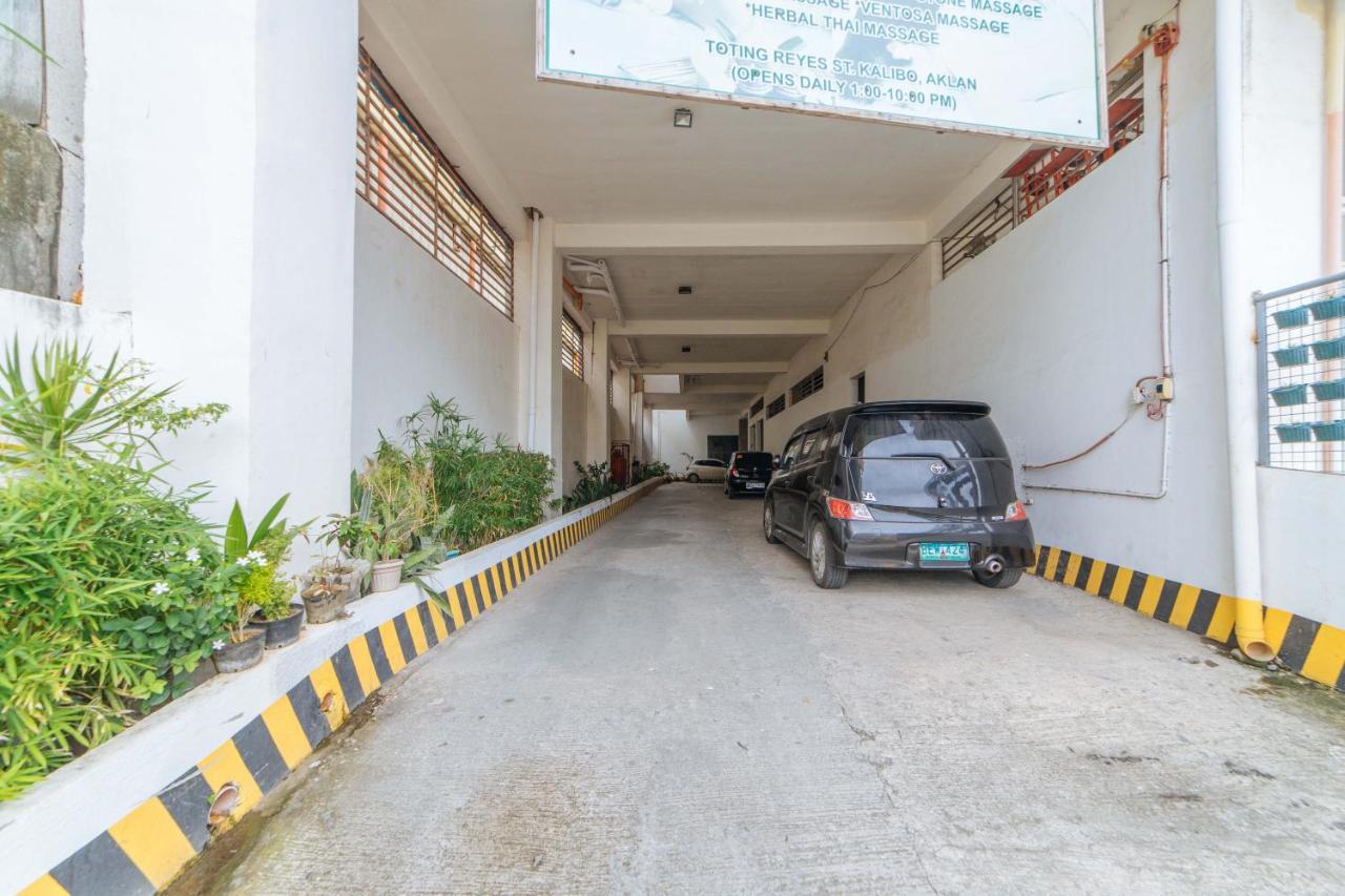 Reddoorz Plus At Hotel Metro Kalibo Extérieur photo